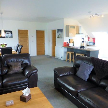 Gerycastell Luxury Holiday Apartment With Stunning Views & Ev Station Point Carmarthen Esterno foto