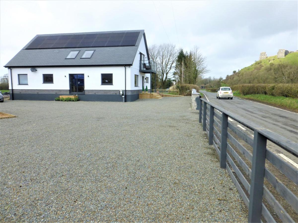Gerycastell Luxury Holiday Apartment With Stunning Views & Ev Station Point Carmarthen Esterno foto